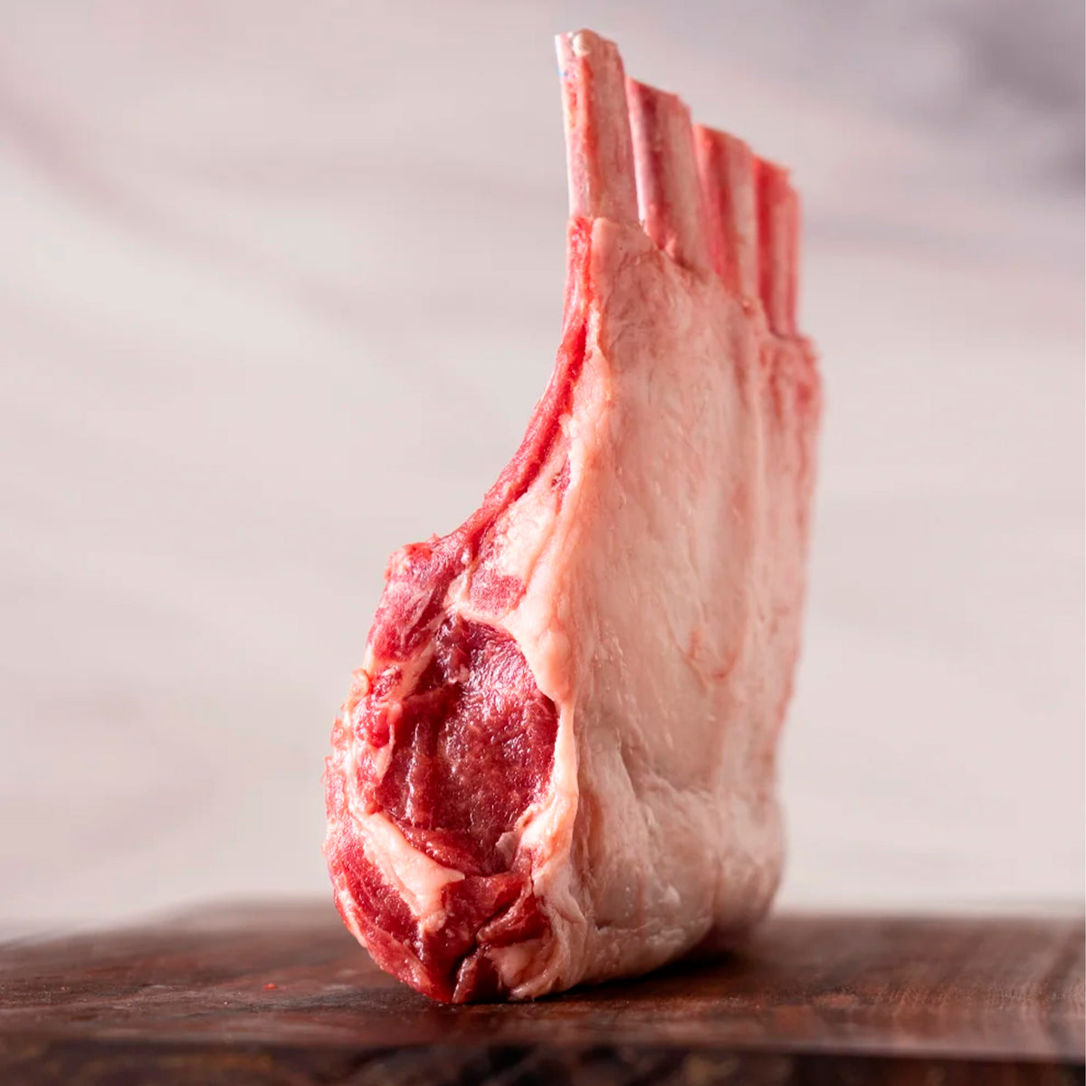Rack 8 Huesos Cordero Superior Farms — corte crudo | MEAT MX