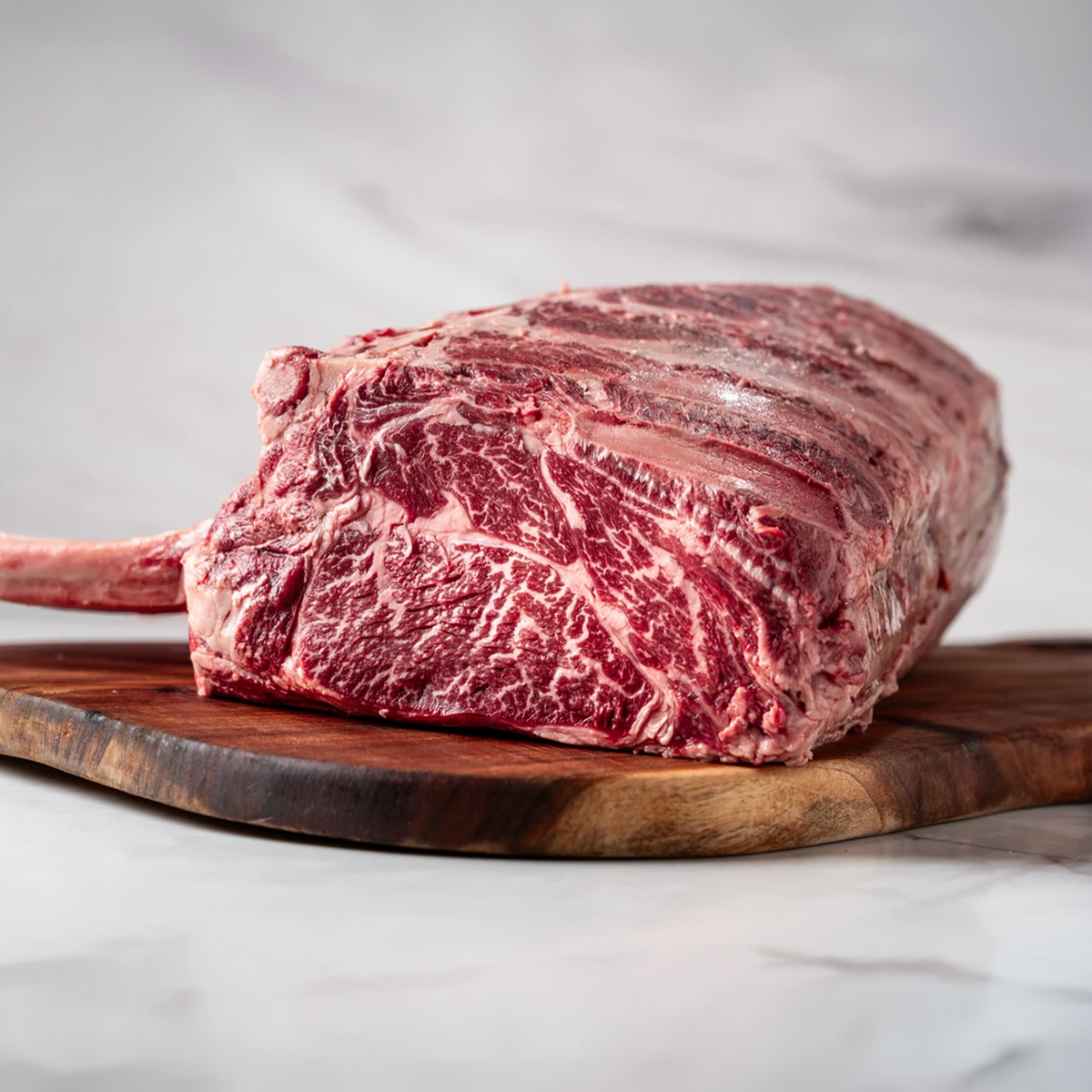 Cross Tomahawk Wagyu Cross Snake River Farms — preparado a la parrilla | MEAT MX